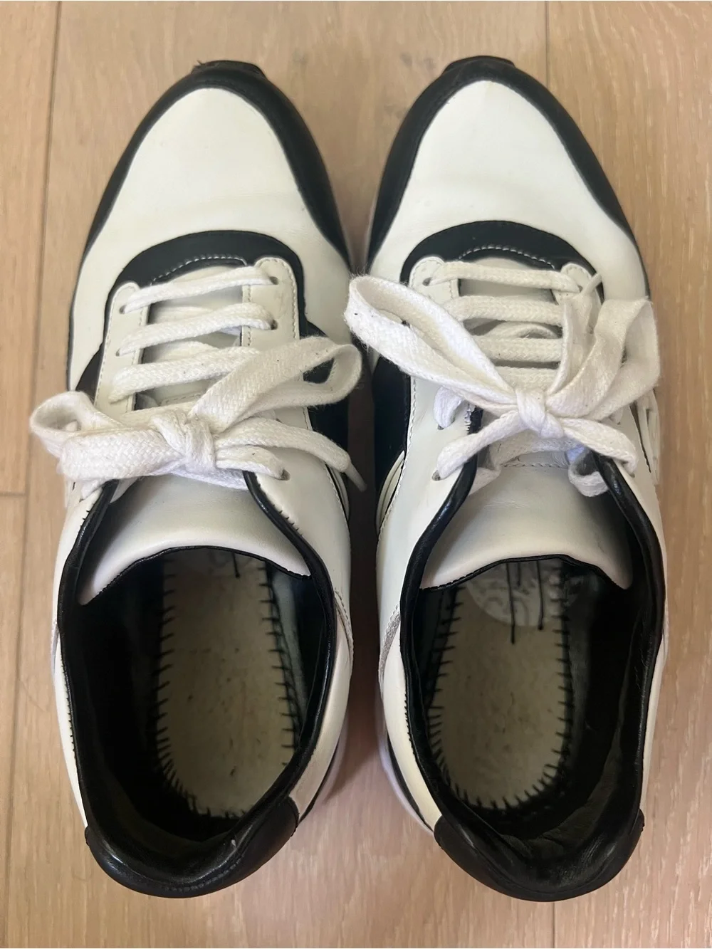 Gucci luxury low